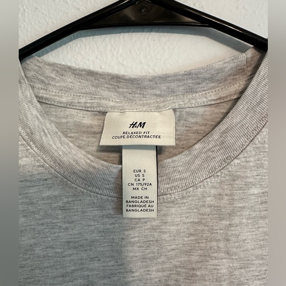H&M Relaxed Fit Graphic T-Shirt - Picture 4 of 4